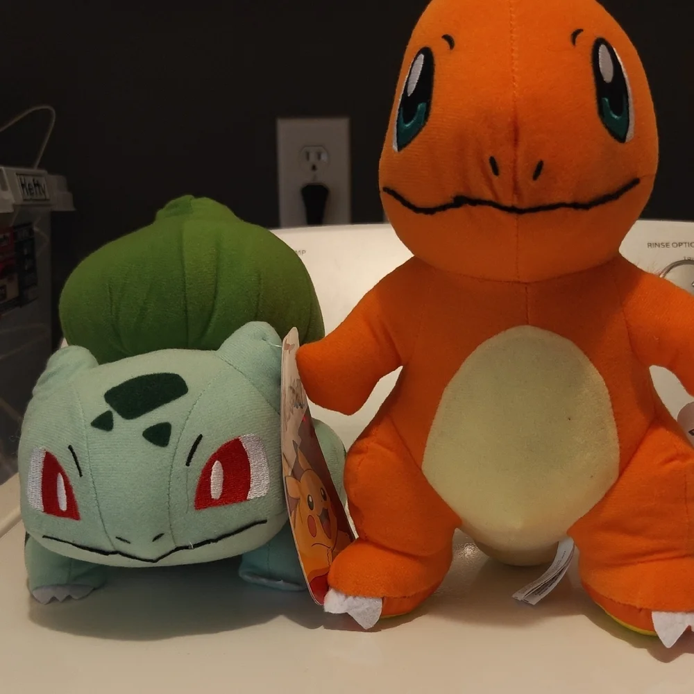 Pokemon Plush Set - Green Bulbasaur and Orange Charmander - Picture 2 of 6